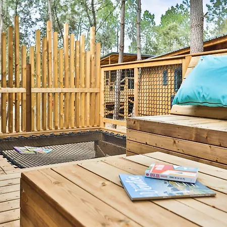Le Petit Rocher Camping 4*