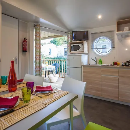 营地 Le Petit Rocher