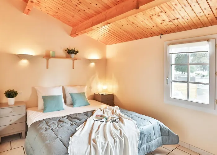 Le Petit Rocher 营地 滨海隆热维勒