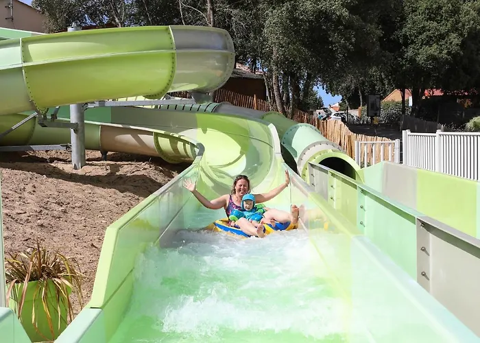 Le Petit Rocher 营地 滨海隆热维勒