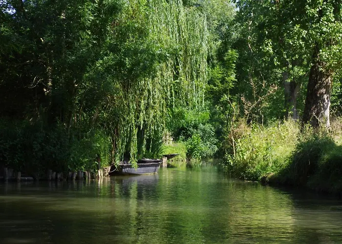 Le Petit Rocher 营地 4*