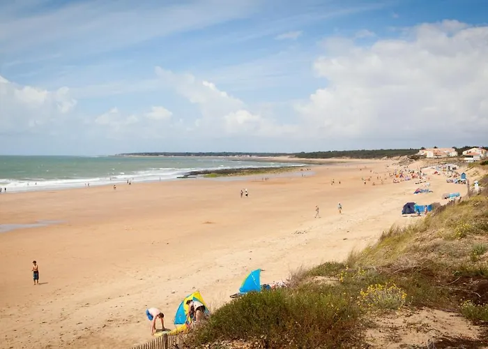 Le Petit Rocher 营地 滨海隆热维勒