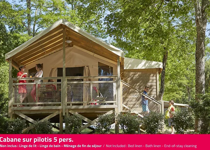 营地 Le Petit Rocher 4*