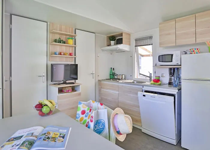 营地 Le Petit Rocher 4*