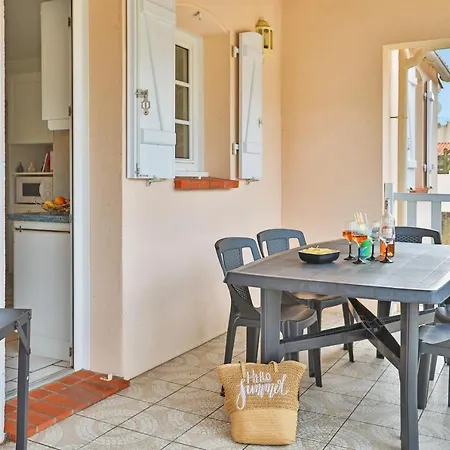 Le Petit Rocher Campsite