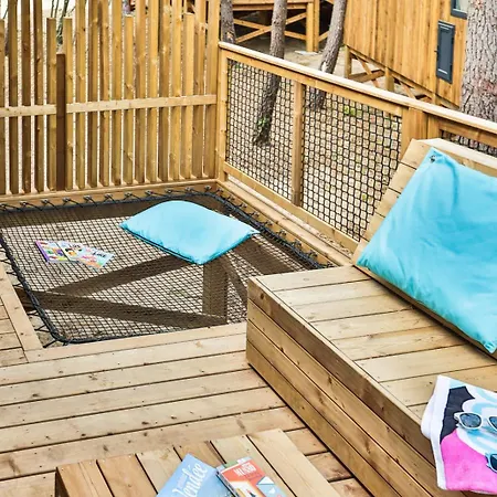 Le Petit Rocher Kamp alanı