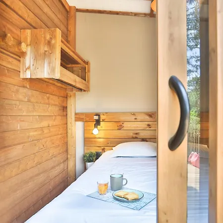 Parque de Campismo Le Petit Rocher Longeville-sur-Mer