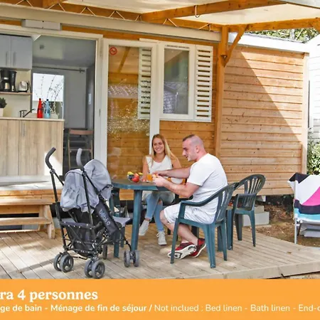 Kemping Le Petit Rocher 4*